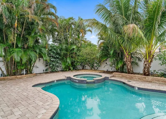 4Br 3 5Ba Juno Beach Pool Home