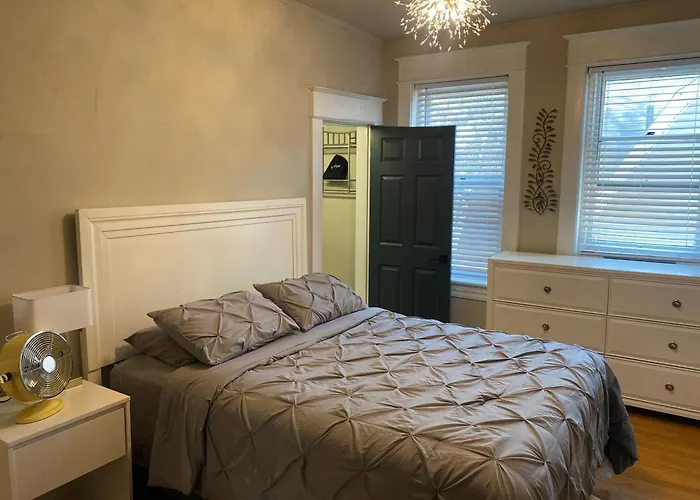 Highland Park 1 - Budget Stay- Near Downtown