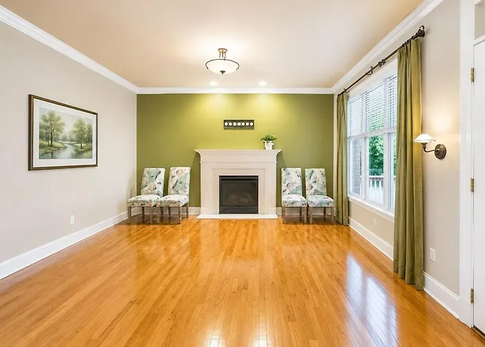 Walk To Wvu Campus, Stadium & Hospital, 4Br