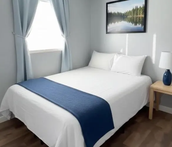 Lakeshore Resort