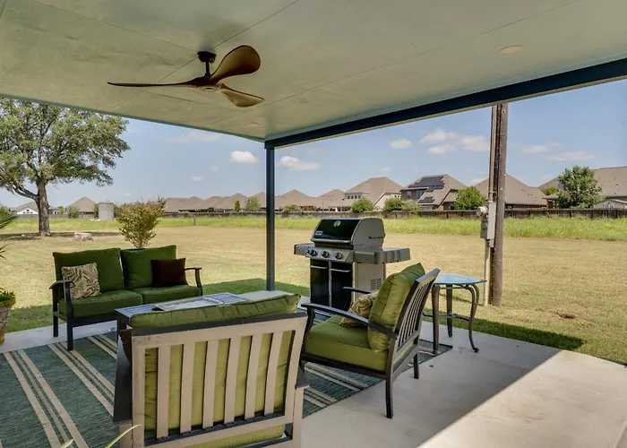Furnished Patio & Spacious Yard! Seguin Escape