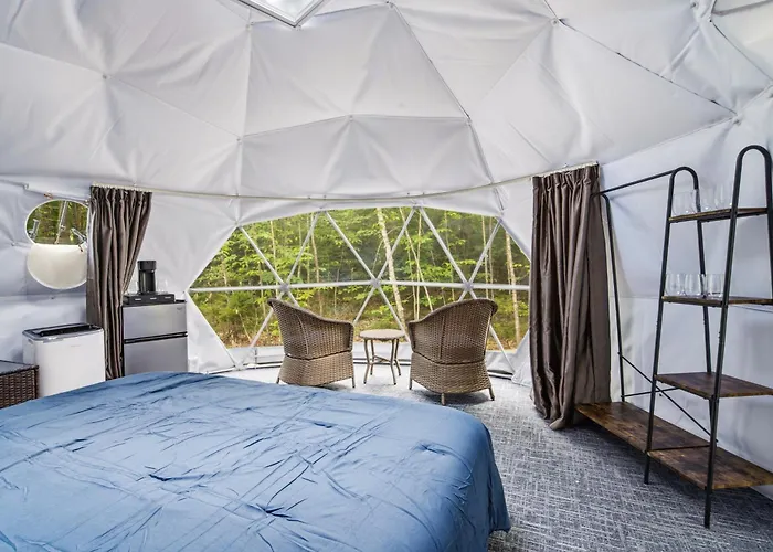 Pleasant River Glamping Dome 1 King Bed