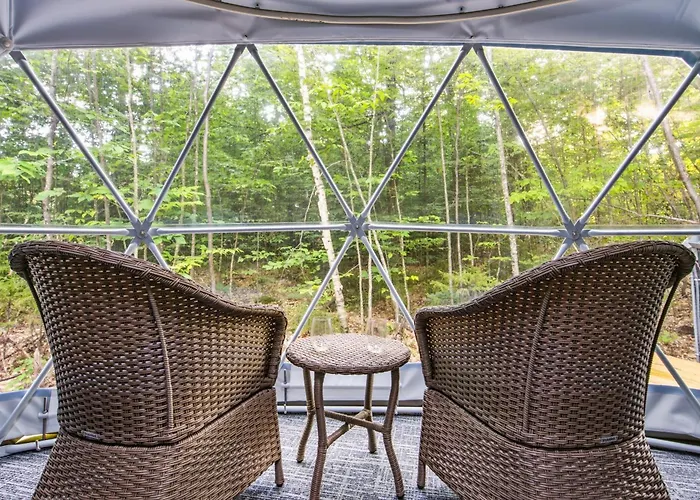Pleasant River Glamping Dome 1 King Bed