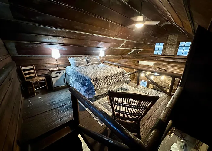 1880 Lake House Log Cabin Game Room - Boat - Ac