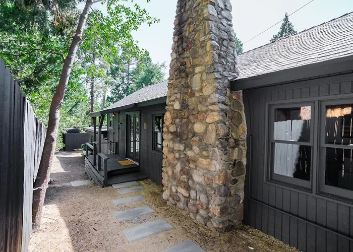 The Pinetree Hotel