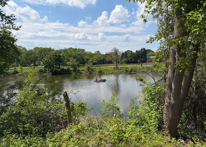 Racine Canal Retreat Near Lake Michigan