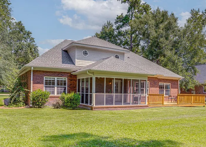 Coastal Home On Hackler Golf Course Near Ccu