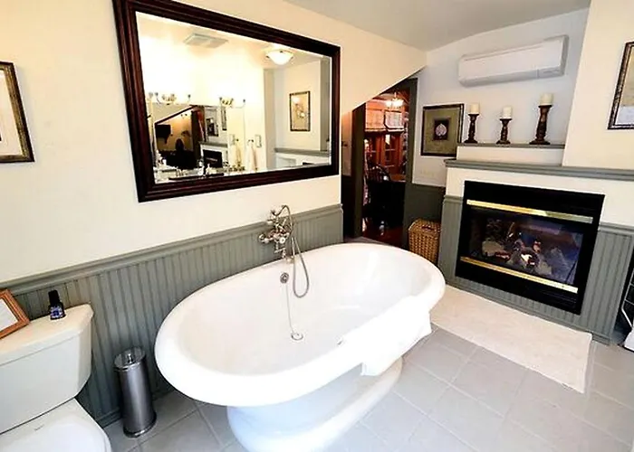 Cozy Suite In Idyllic Bed And Breakfast Near The Finger Lakes, New York
