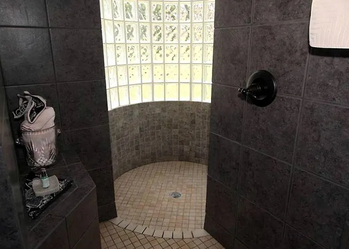 Luxurious Suite Rental With A Fireplace Near Belmont, North Carolina