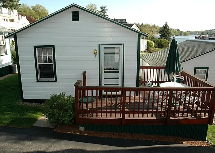 Waterfront Cottage Rental With Private Deck Near Meredith Bay, New Hampshire