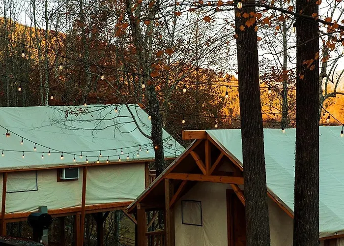Lake View Glamping Tent With Forest Views In Bostic, North Carolina