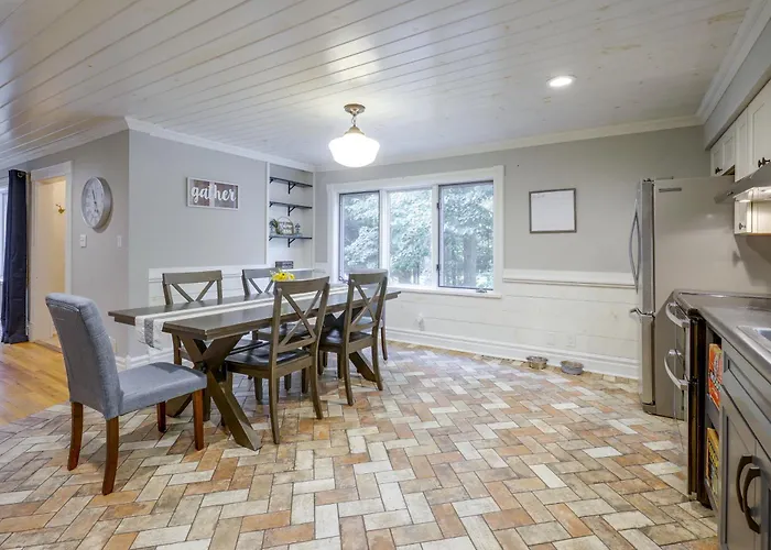 Near Lakes & Trails! Northwoods Retreat