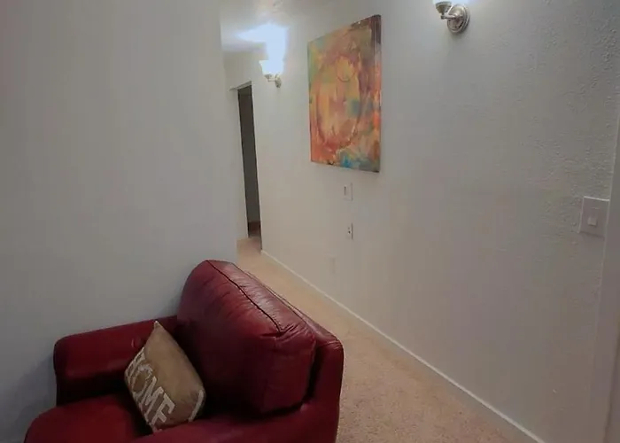King Bedroom With Private Bathroom