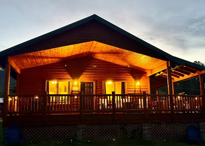 Cozy Greer Retreat Pond, Meadow & Mountain Views