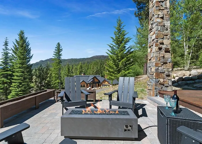 Luxe Tamarack Estate Lodge Spa Ski In/Out