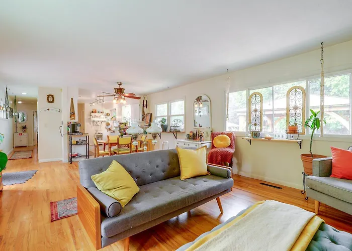 The Habitat House: Retreat By Edgefield!