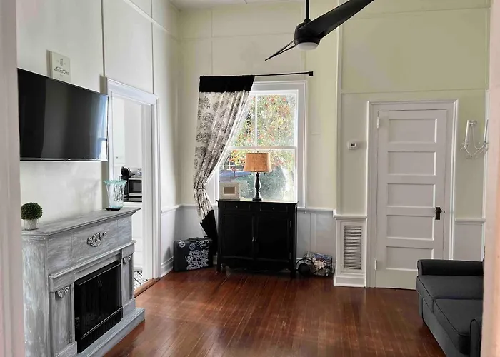 Historic Summerville Dwtn Extended Stay 30 Day Min