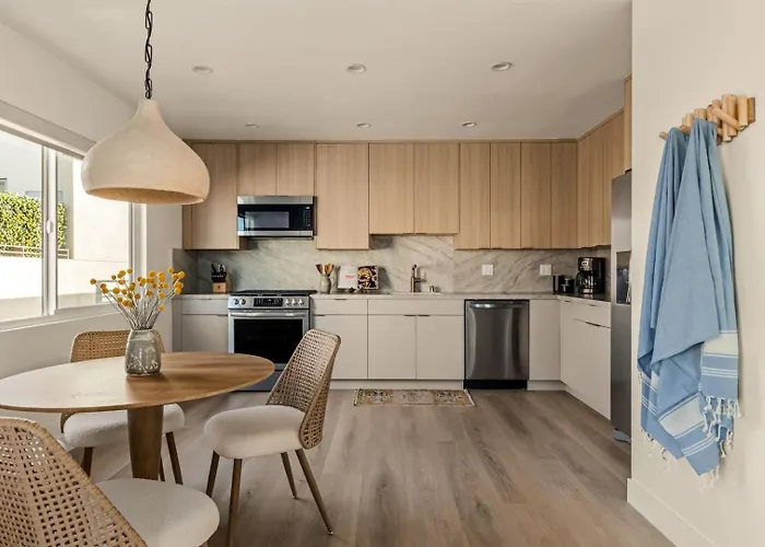 Tide House Hermosa Beach - No 4 - 2Bd W Parking