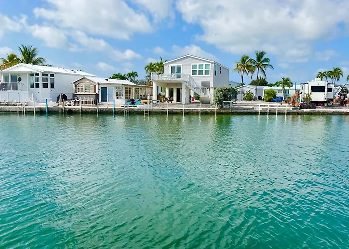 Endless Water Views - Venture Out 526
