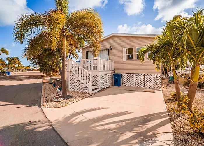 Pelicans View - Venture Out Lot 318