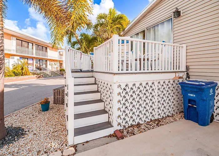 Pelicans View - Venture Out Lot 318