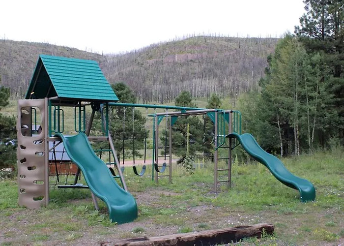 Deluxe Suite For Six With A Shared Hot Tub Near The Greer Lakes, Arizona