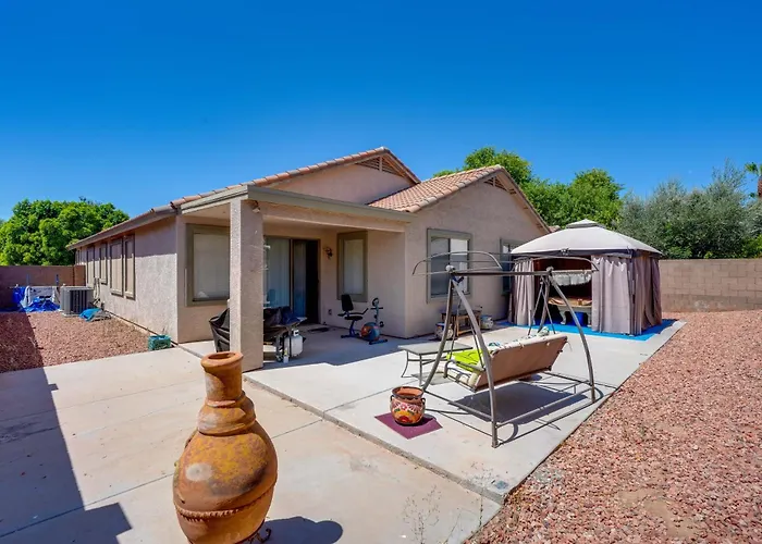 Backyard Billiards & Bbq! Surprise Desert Stay