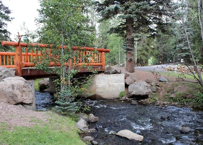 Cozy Bed And Breakfast Room For Rent In The Mountains Of Greer, Arizona