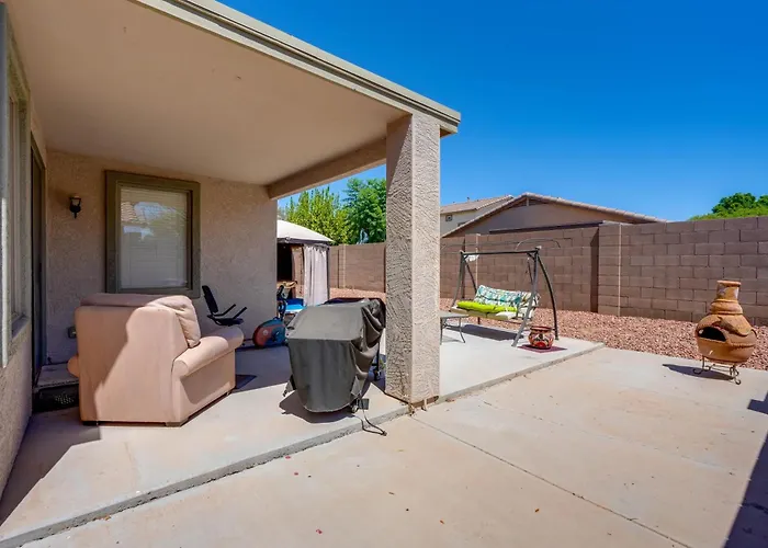 Backyard Billiards & Bbq! Surprise Desert Stay