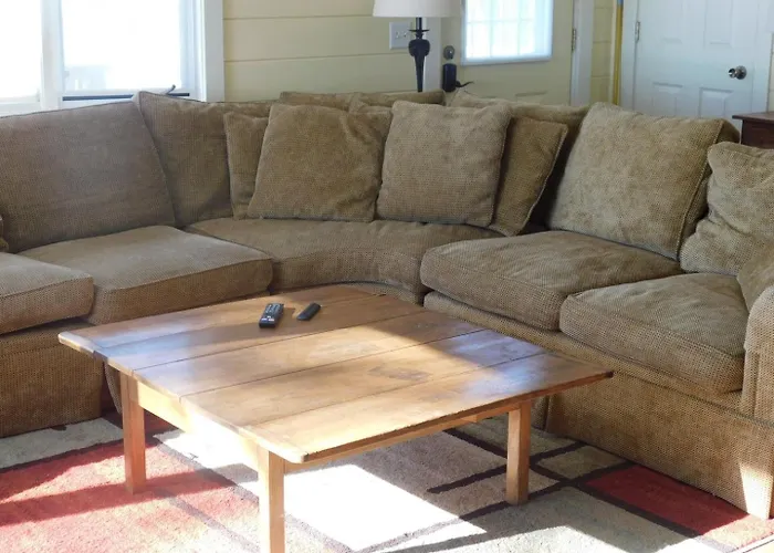 "The Beach House” On Lake Amnicon. Pet Friendly!