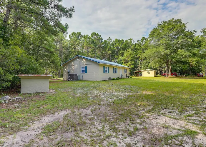 Quiet Country Living Near Whiteville