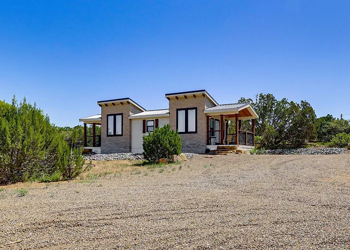 Secluded Tiny Home On 1 Acre Near Dtwn Silver City
