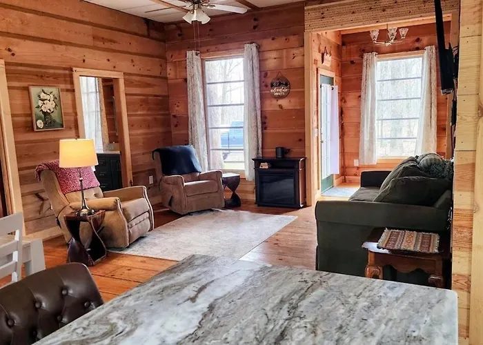 Thahuts Private Luxury Cabin In Monteagle