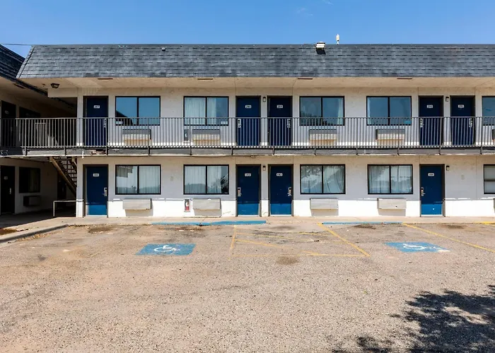 Lubbock Inn & Suites