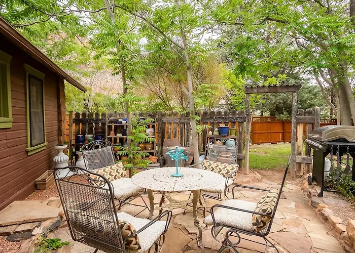 The Historic Rose Cottage At Zion National Park In Springdale, Utah