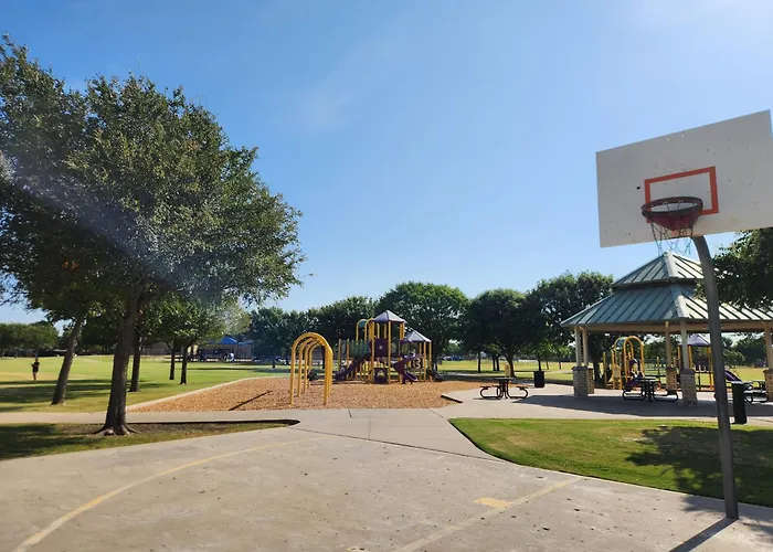 Furnished 3-2-2 Pet Friendly Home In Allen, Tx