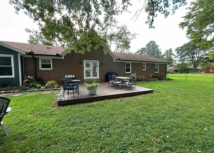 Modern Murfreesboro Retreat Sleeps 8