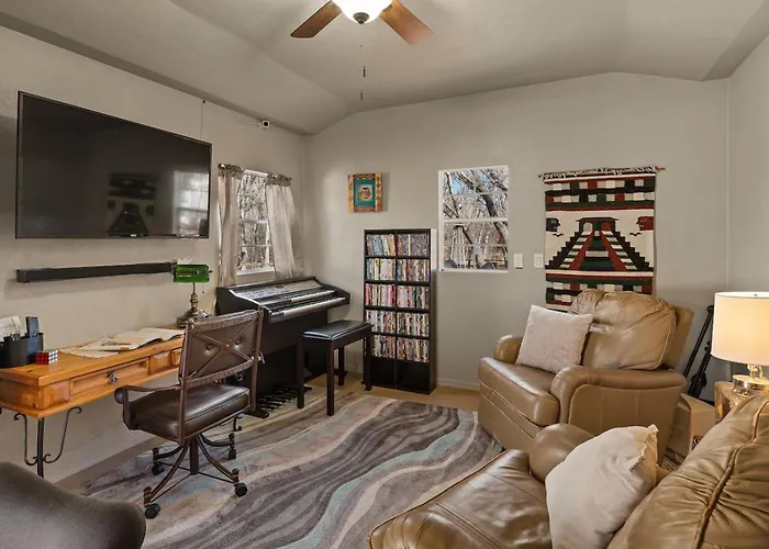 Cozy Creekside Cabin 90 Near Fossil Creek