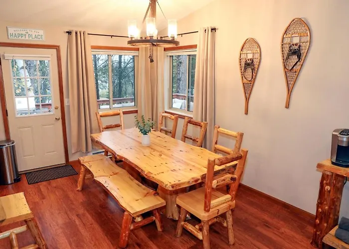 Cozy Pet-Friendly Home Near Hiking Trails And Lake Vermilion