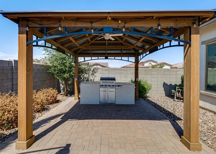 Wfh-Friendly Queen Creek Retreat W/ Pool Access