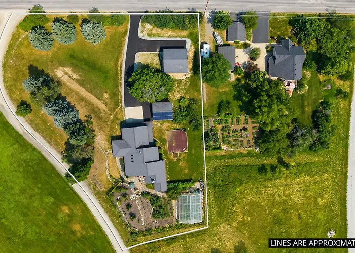 New Build 2025 Minutes To Downtown