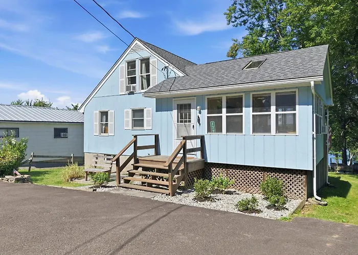 Lakefront Paradise On Lake Wallenpaupack W/ Dock