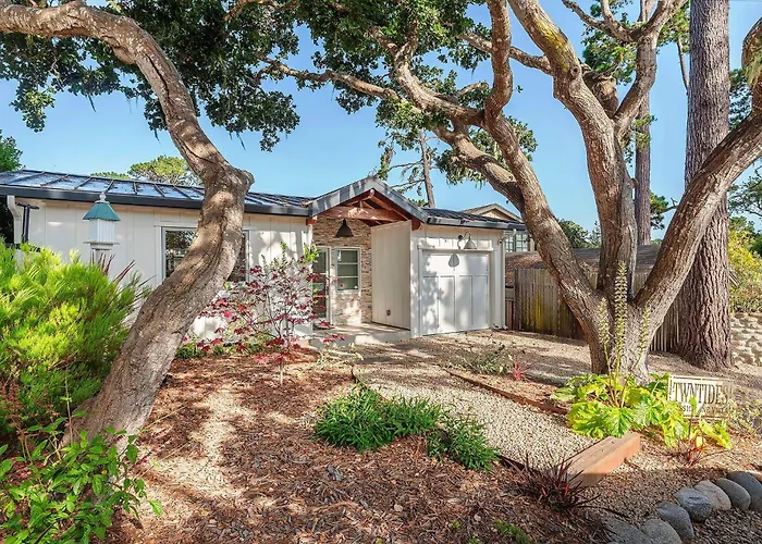 3907 Twin Tides
