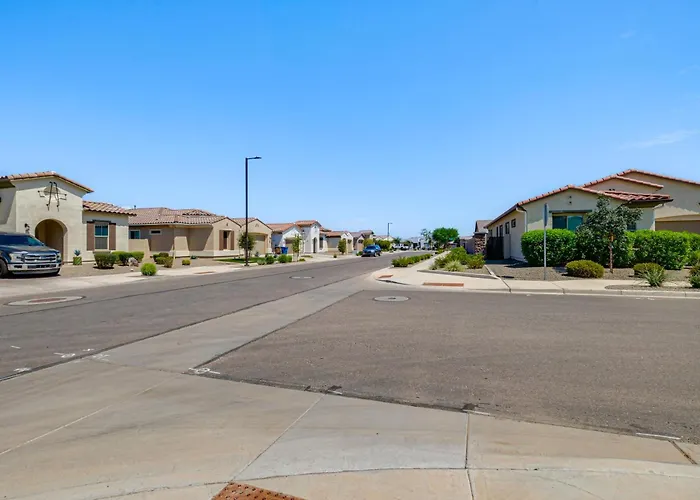 Wfh-Friendly Queen Creek Retreat W/ Pool Access