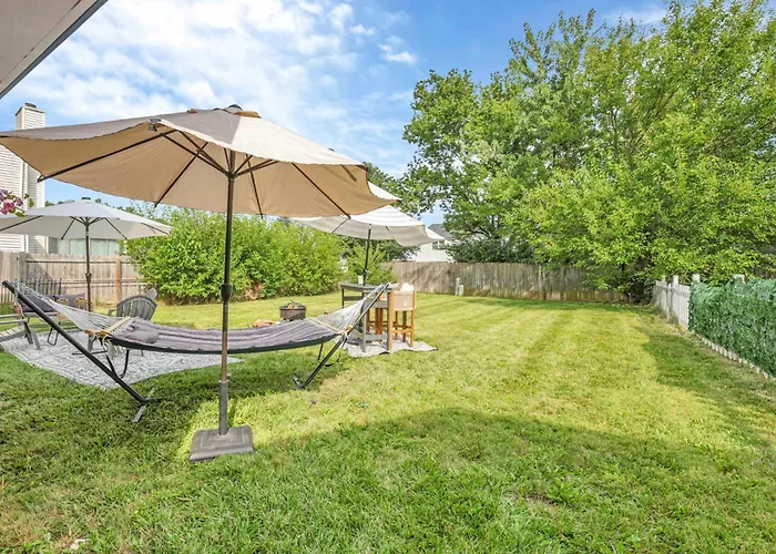Cozy Reynoldsburg Escape Near Easton & Dwntn