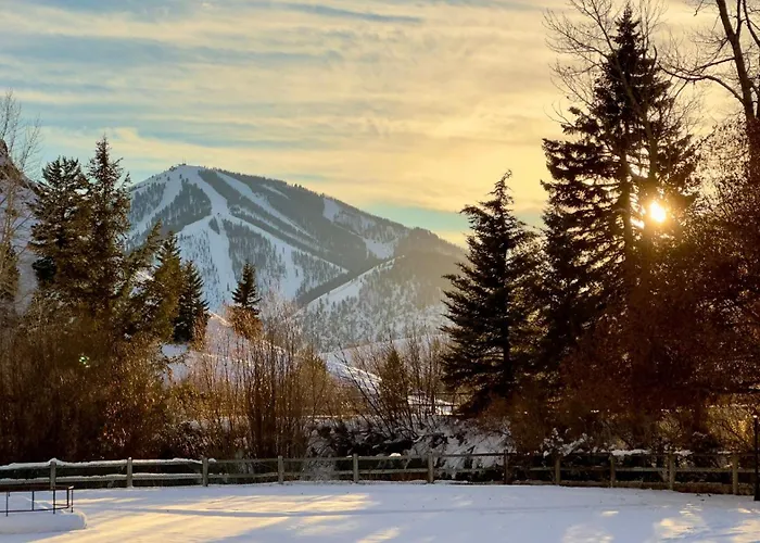 Sweetwater Retreat - Pet Friendly!