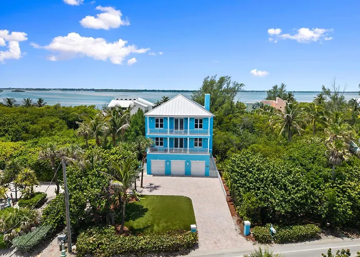 Mermaid Cove - Beach-To-River Retreat With Pool, Private Dock, Boat Lift