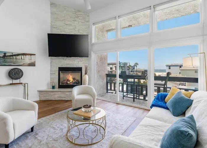 Ocean View Two Bedroom Home Near The Beach