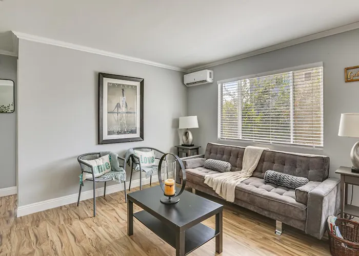 5 Mi To Sdsu & Trails! Stylish Apartment W/ Patio