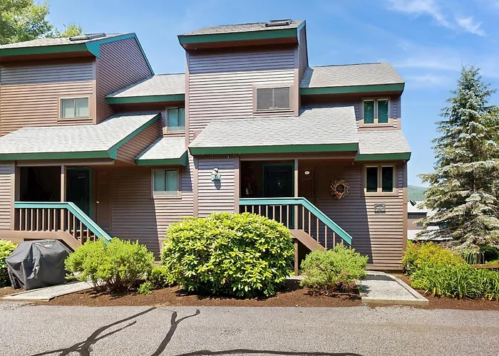 Mountain Meadows Getaway - Walk To Village Center